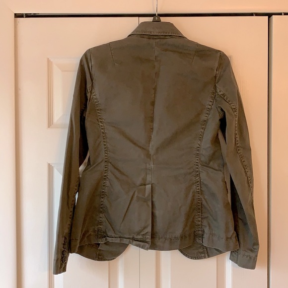 Fitted Crew Jacket - Picture 2 of 3